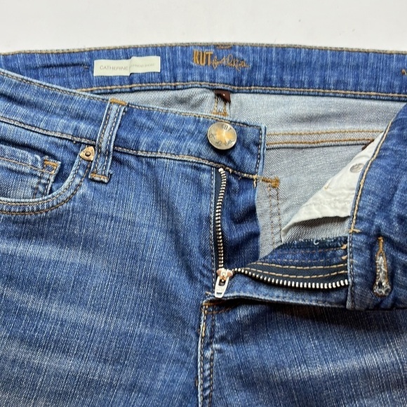 Kut From The Kloth Catherine Boyfriend Short Size 6 - Picture 16 of 16